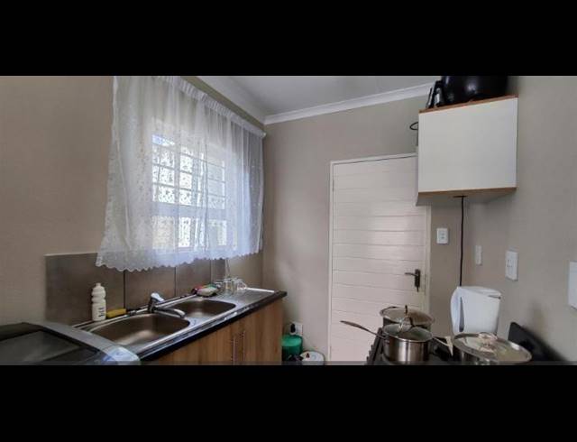 2 BEDROOM TOWNHOUSE FOR SALE IN ALLIANCE